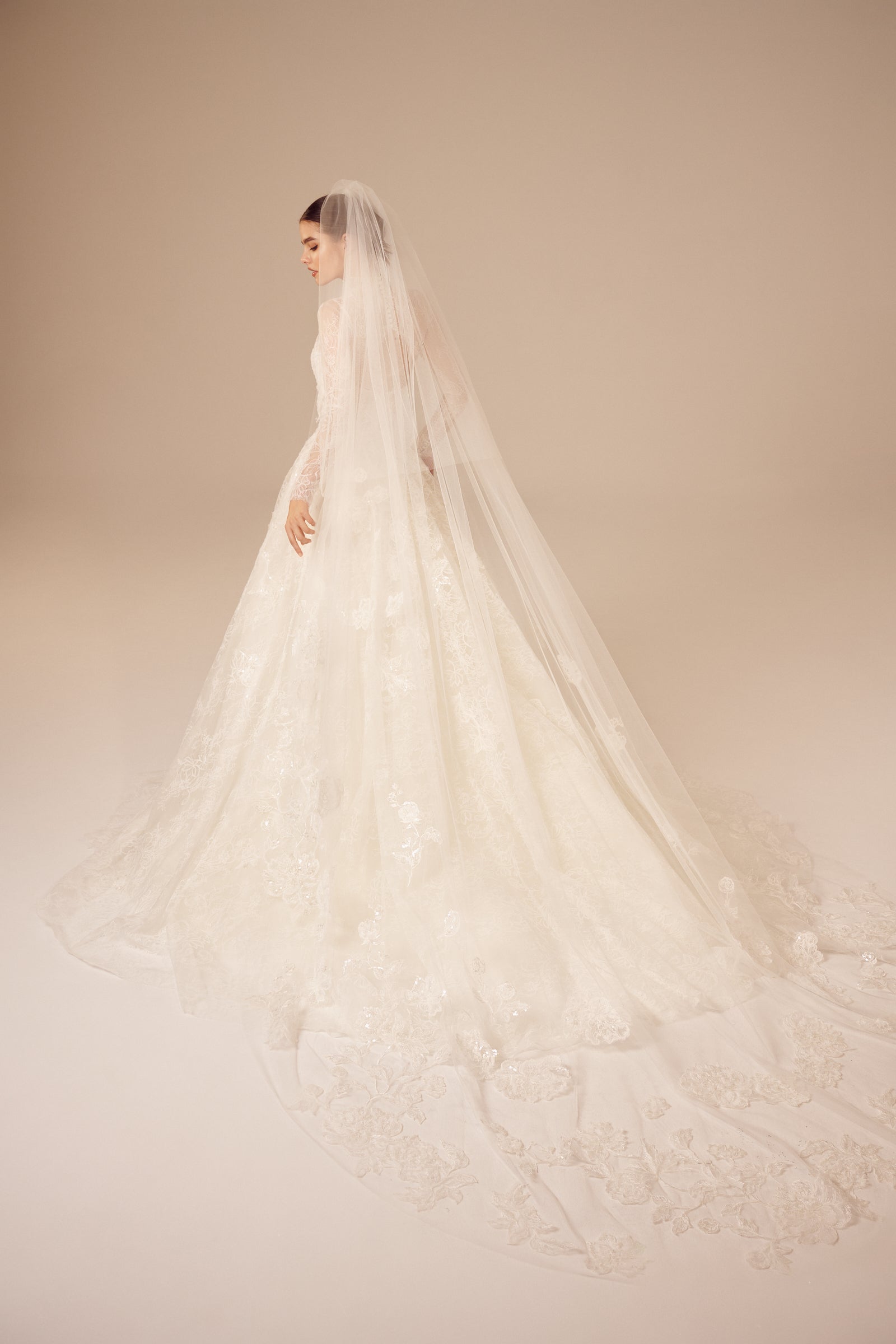 FW24 Bridal Look 3