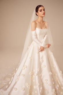 FW24 Bridal Look 13