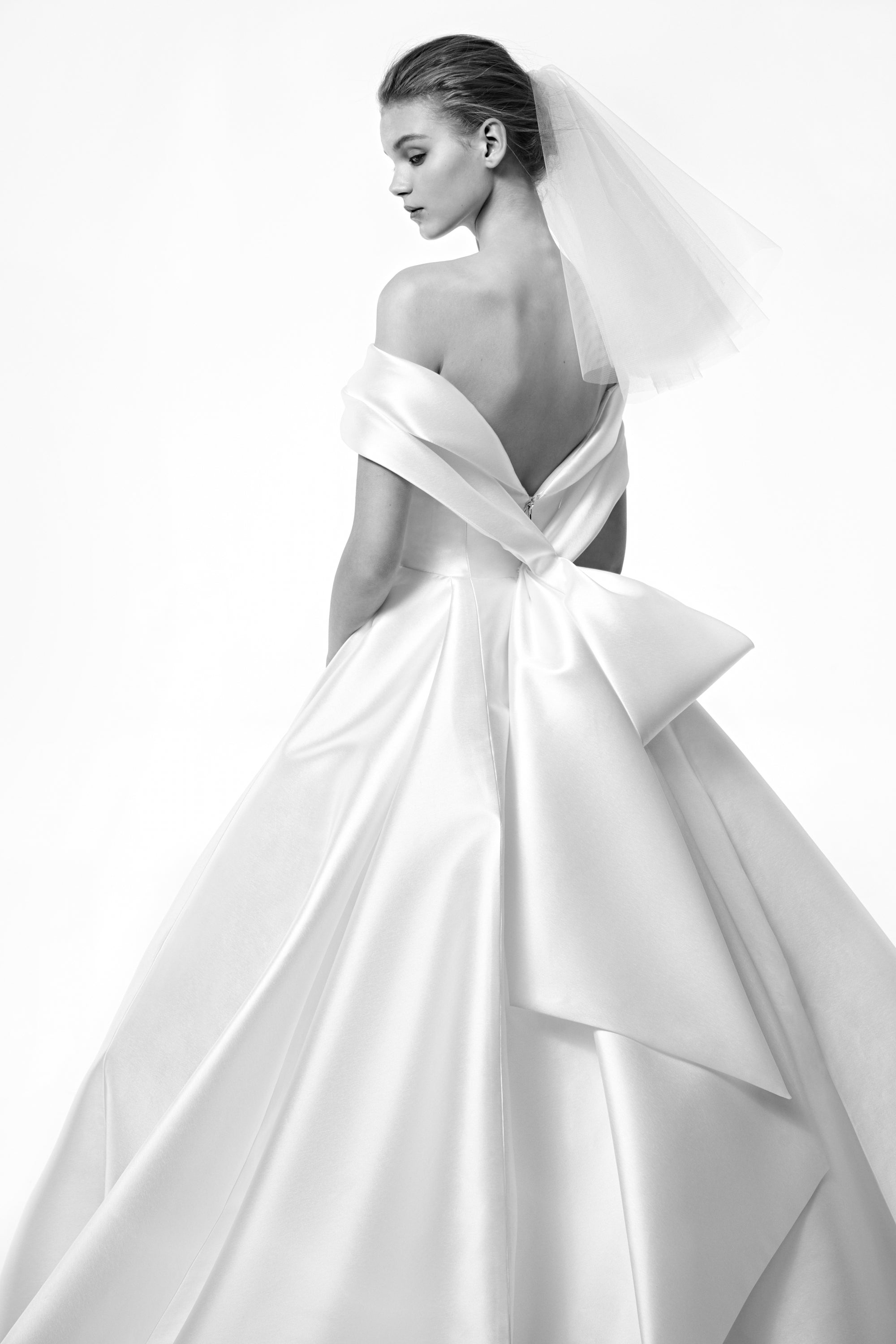 FW23 Bridal Look 11