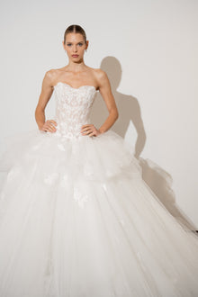 FW27 Bridal Look 6