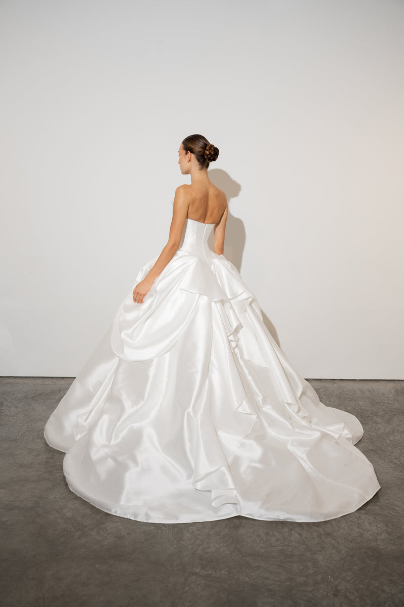 FW27 Bridal Look 8