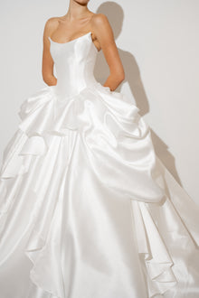 FW27 Bridal Look 8