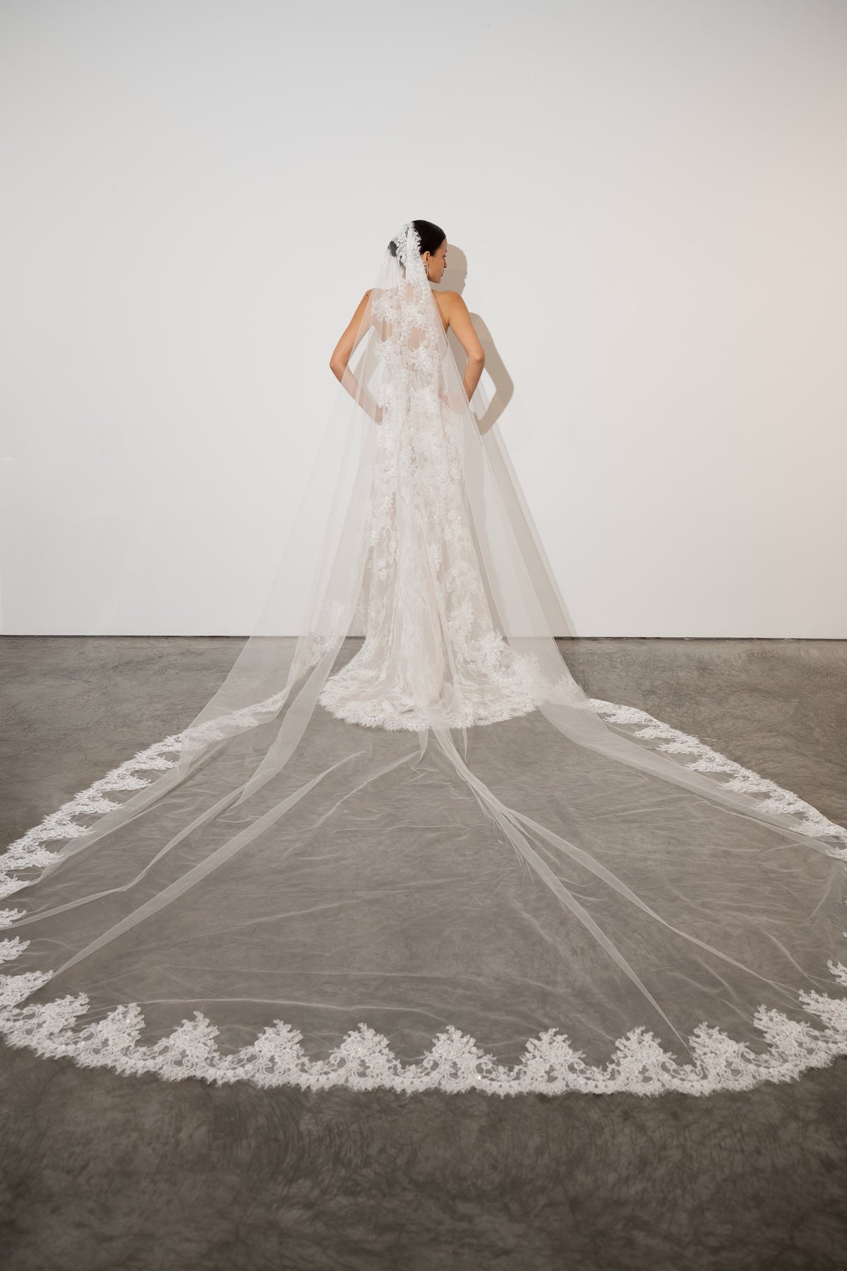 FW27 Bridal Look 10