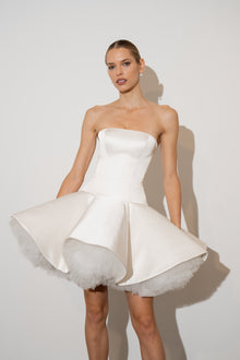 FW27 Bridal Look 11