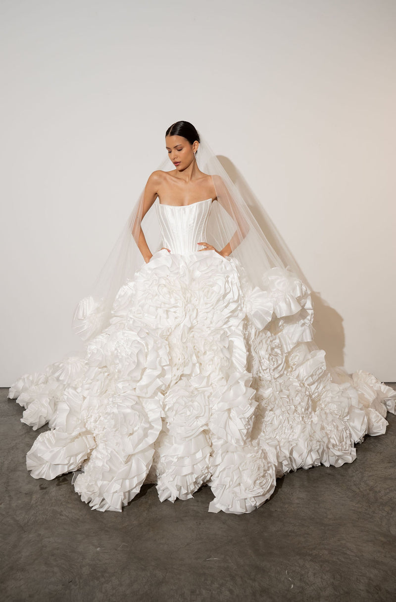FW27 Bridal Look 19