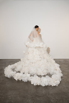 FW27 Bridal Look 23